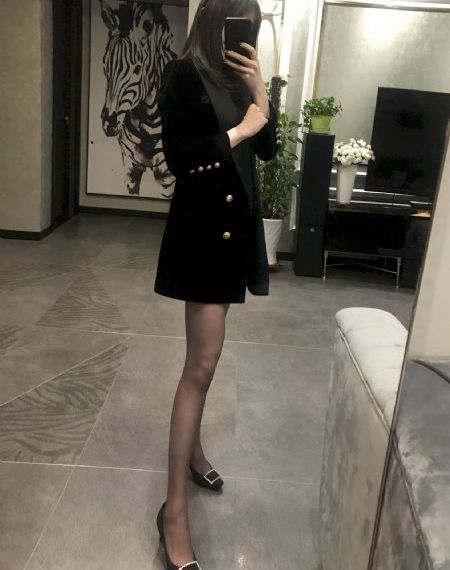 欧美动态朋友圈背景_剧情片手机免费观看完整
