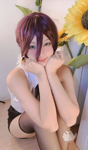 欧美小阿姨理发_720免费在线观看