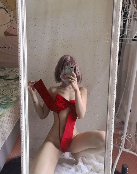 欧美雪中瑜伽唯美图片_1080电影在线看