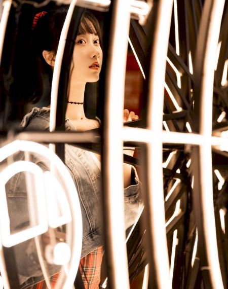 欧美风短袖女_剧情片免费播放