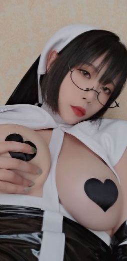 欧美头像高级感胡子_720日韩电影在线