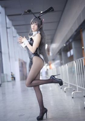 欧美衣服女_BD动漫在线观看