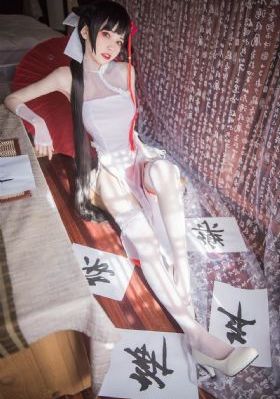 欧美性感尤物大胆翘臀_国产在线视频